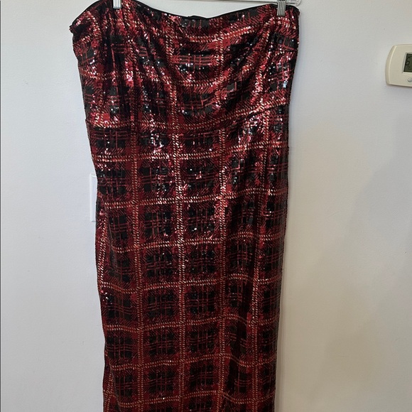 Eloquii Red and Black Sequin Plaid Dress - Picture 4 of 5